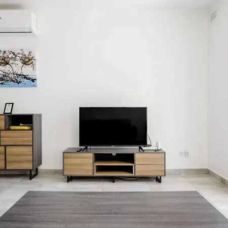 F12 Modern And Bright In Malta Apartament Msida