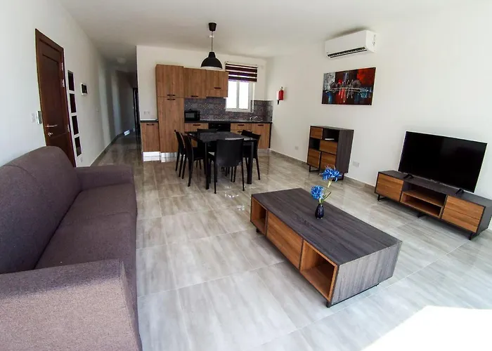 F12 Modern And Bright In Malta