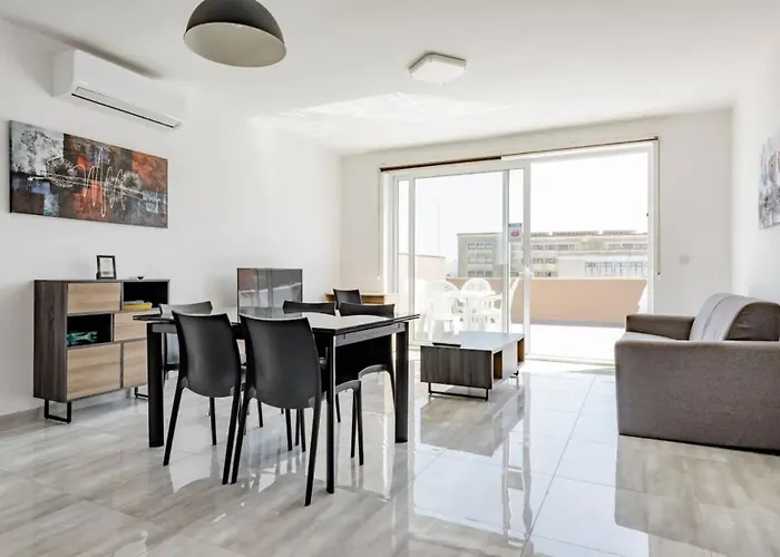 F12 Modern And Bright In Malta Lägenhet *