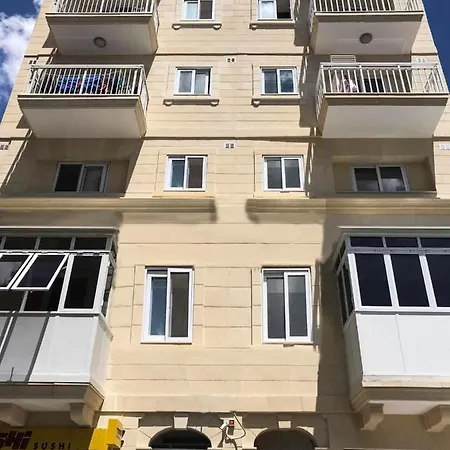 F12 Modern And Bright In Malta *