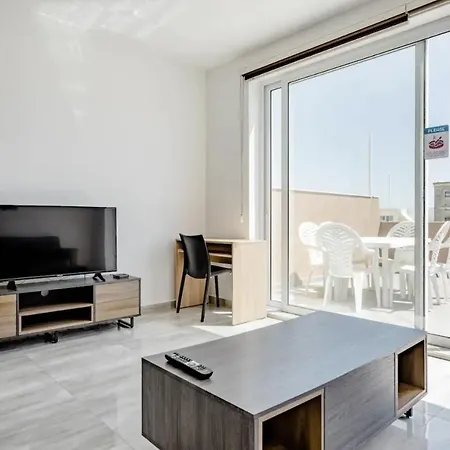 F12 Modern And Bright In Malta Msida