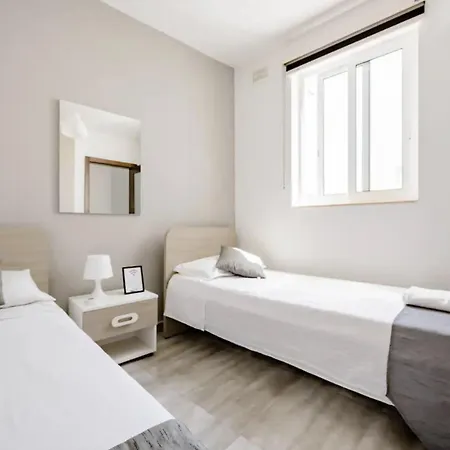 F12 Modern And Bright In Malta